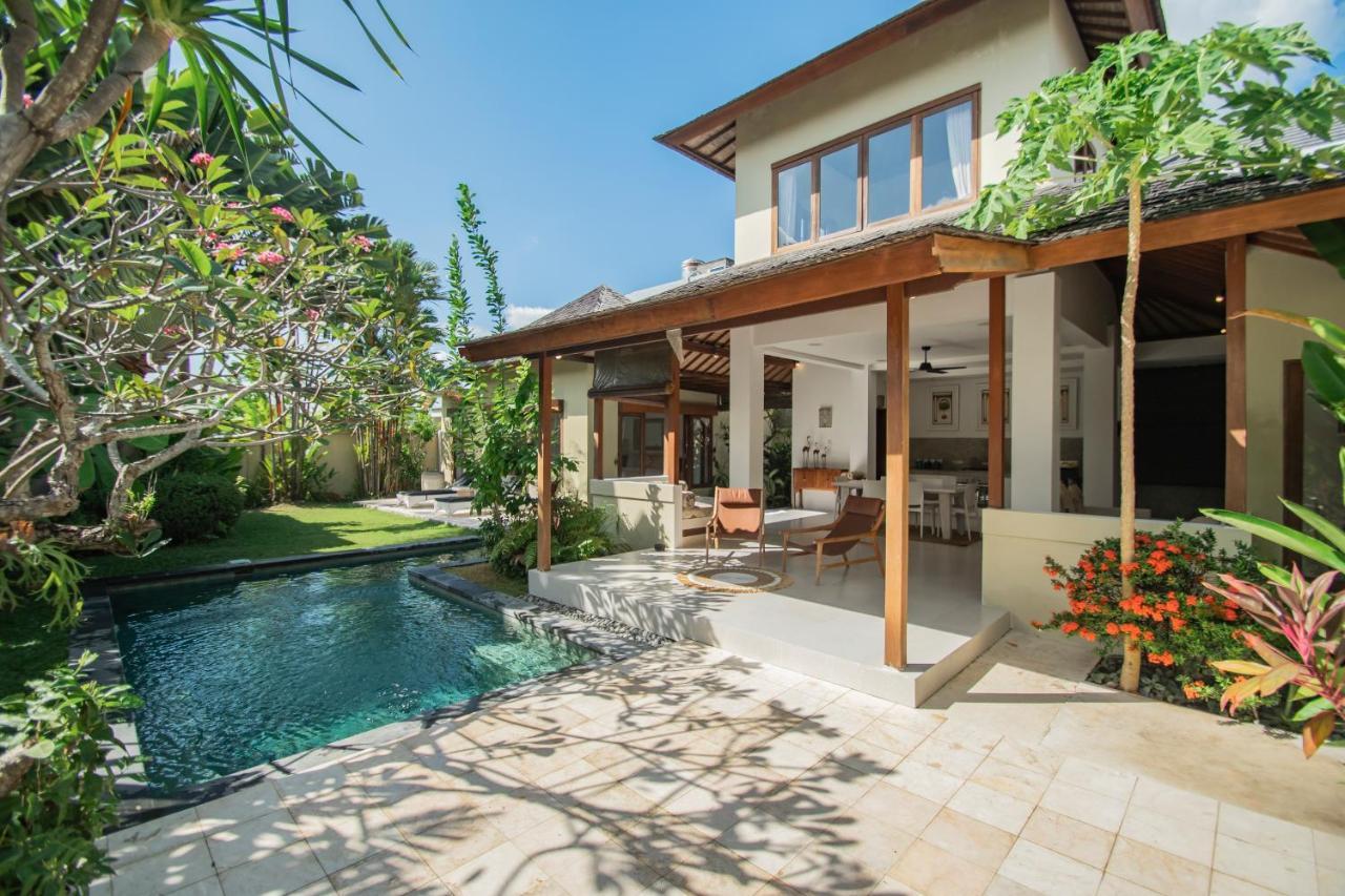 Villa Shanti, Sitara Villa Group Семиняк Екстериор снимка