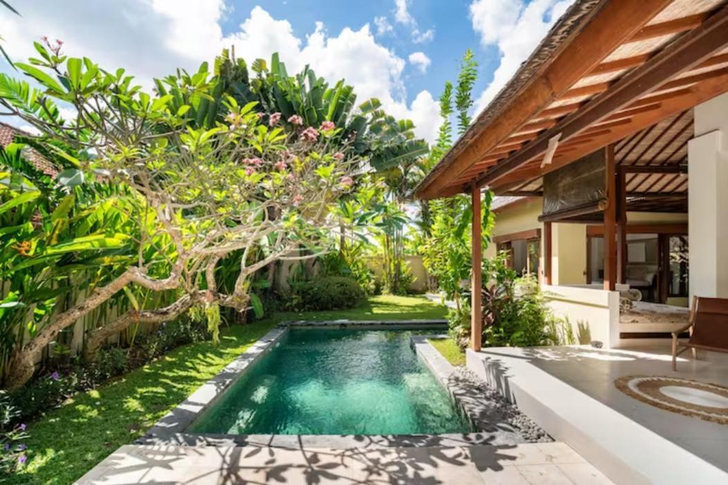 Villa Shanti, Sitara Villa Group Семиняк Екстериор снимка